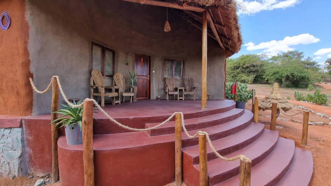 Africa Safari Maasai Boma Villa Serengeti Exteriör bild