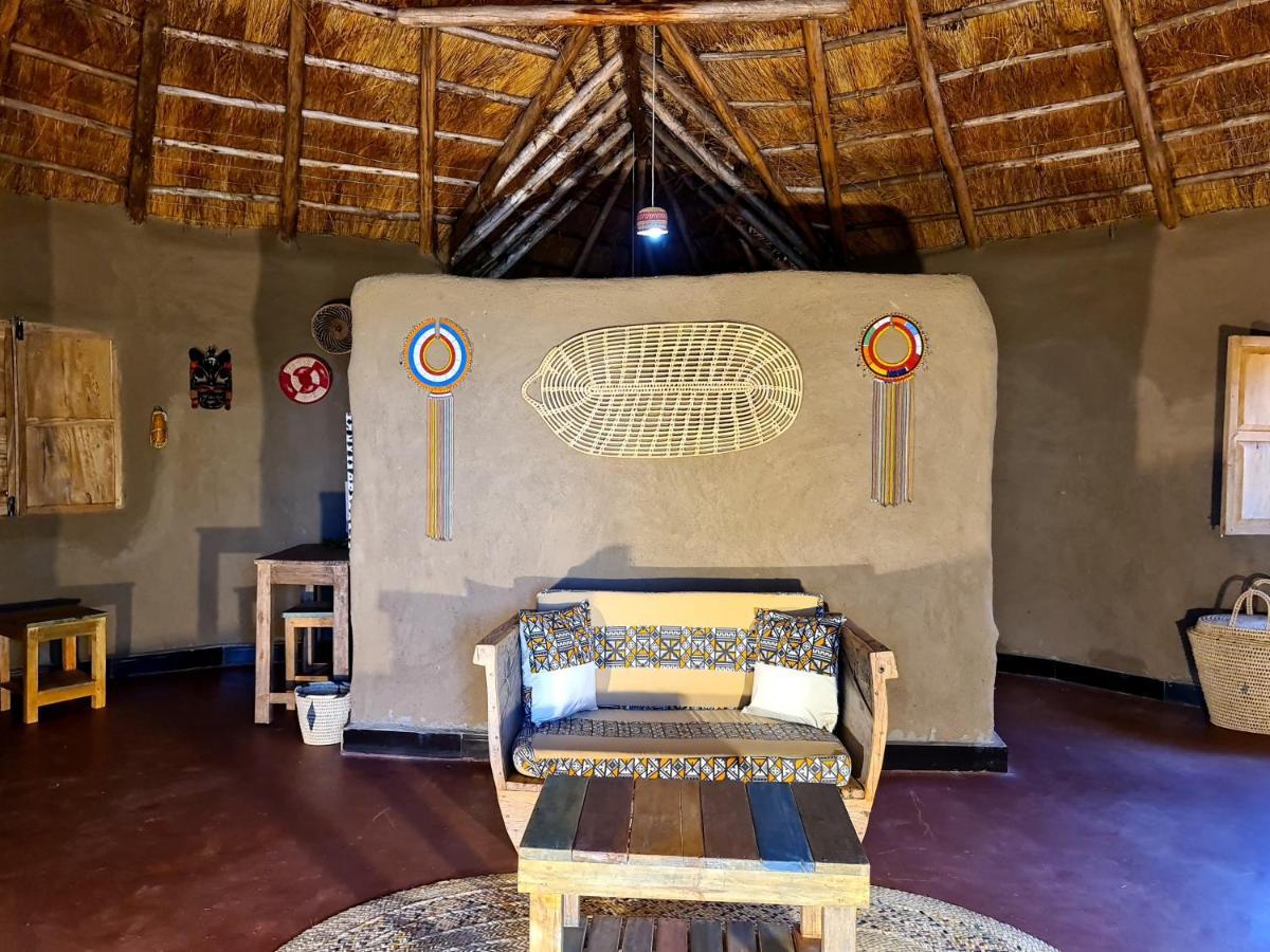 Africa Safari Maasai Boma Villa Serengeti Exteriör bild