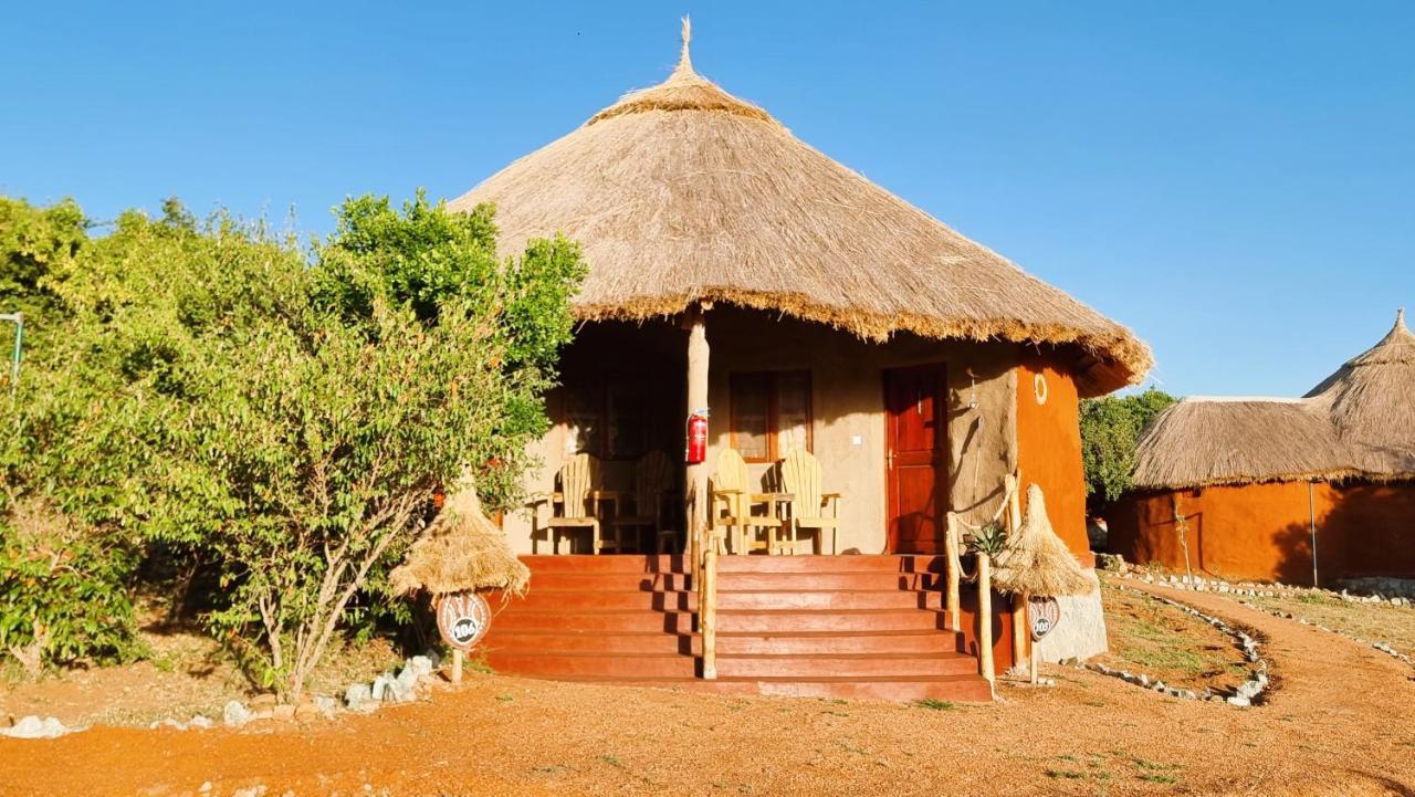 Africa Safari Maasai Boma Villa Serengeti Exteriör bild